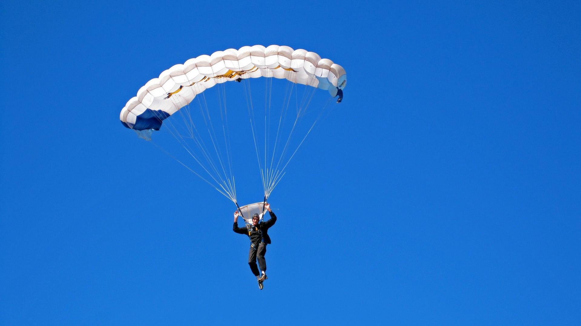 法甲激烈争夺，专家细讲战术创新如何在比赛中取得突破，战术创新的方法有哪些