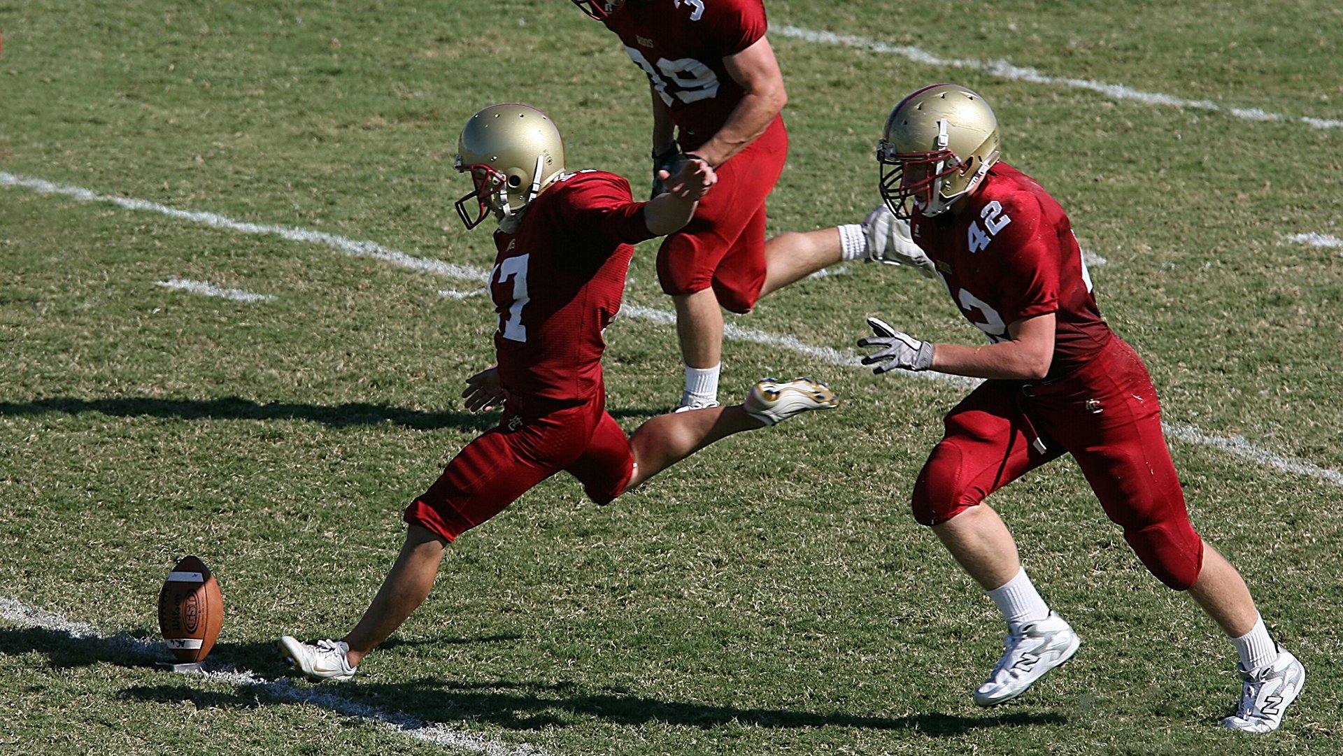 火箭年轻球员持续进步收获好评，火箭队优秀球员